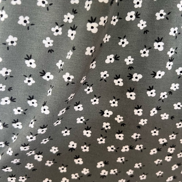 Worn once - market and spruce romper - Picture 2 of 3